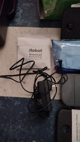 Irobot Braava 380t Trapeadora Inteligente Negro (Usado)