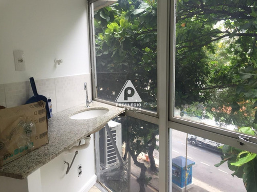 Imagem 15 de 27 de No Humaitá! Sala Comercial, Com Salão E Salas Complementares, Pequena Cozinha E Dois Banheiros. - 32115