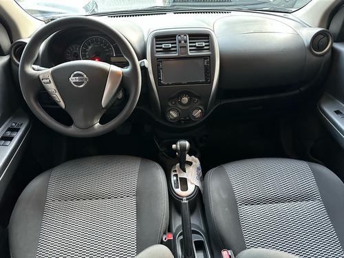 Nissan March Nissan March 1.6 16V SV CVT (Flex)
