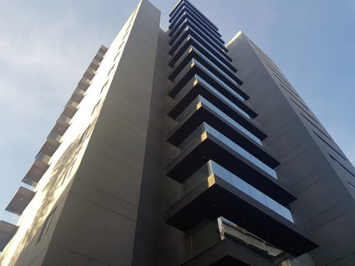 Imagen 1 de 28 de Departamento De Lujo En Venta, Lomas Del Encanto / Lomas Cou