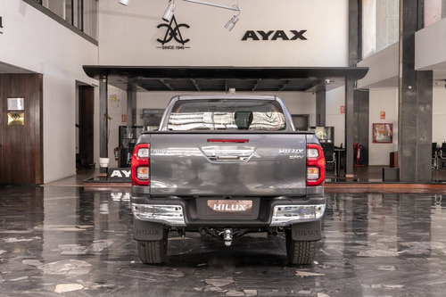 Toyota Hilux SRV 4x4