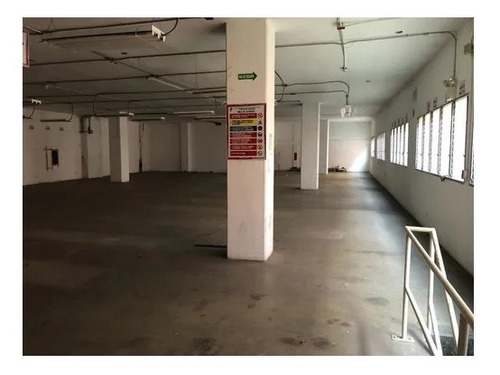 Imagen 7 de 13 de Edificio Industrial, Cerca De Transporte Público Y De Fácil Acceso. Excelente Ubicación