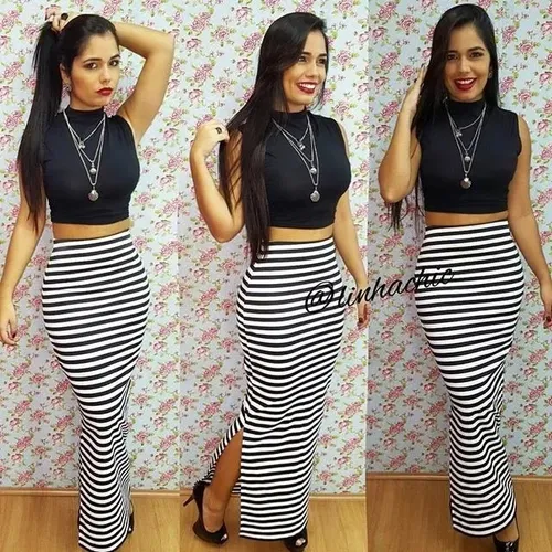 Saia Longa Listrada Preto E Branco Com Fenda Lateral