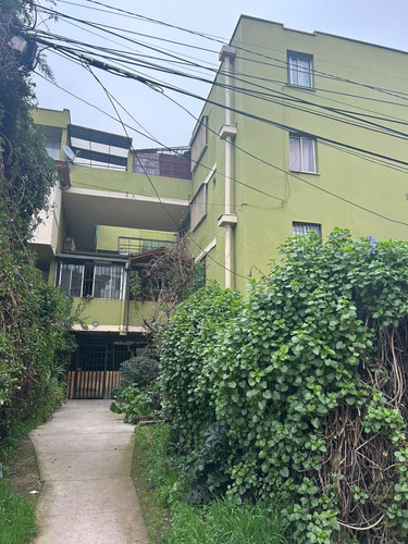 Oportunidad! Venta Departamento 3 Dormitorios, 1 Baño.