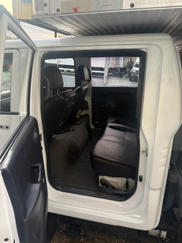 Kia Bongo 2.7 Luxo 4x4 Rs C. Dupla C/ Carroceria 2p