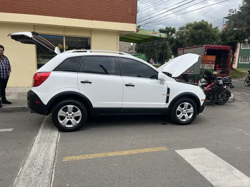 Chevrolet Captiva 2.4 Sport 182 hp