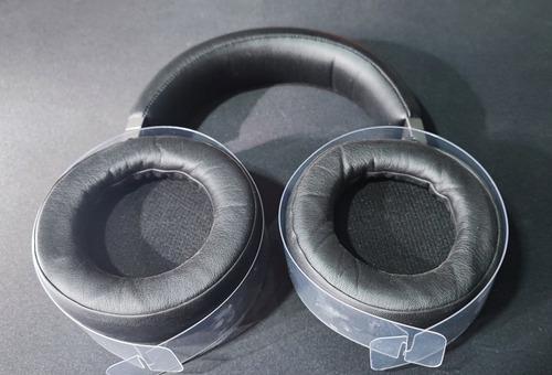 Audífonos Corsair Virtuoso Se Rgb Gris (Usado)