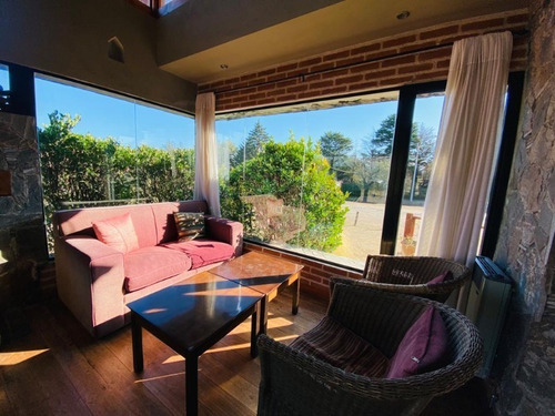Venta De Vivienda Con Casa De Té En Villa General Belgrano - Inv0035