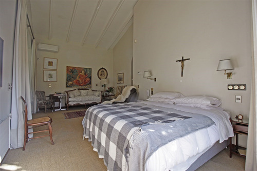 Acogedora Casa En Manquehue Oriente - La Dehesa
