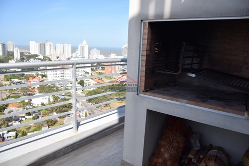 Pent House 1 Dormitorio, Parrillero En Torre Con Servicios- Ref: 5391