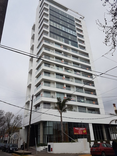 Venta Departamento De 2 Ambientes De Excelente Calidad