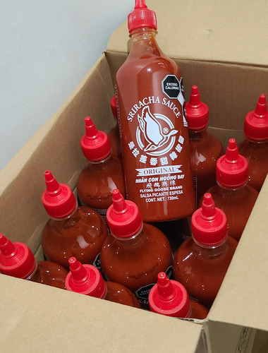 Sriracha Salsa Hot Chilli Sauce Sriracha 730ml Flying Goose