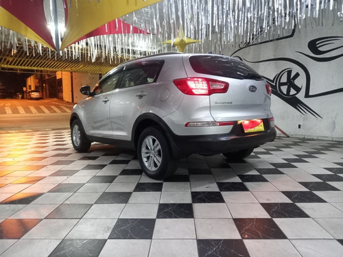 Imagem 5 de 14 de Kia Sportage 2012 2.0 Lx 4x2 Aut. 5p