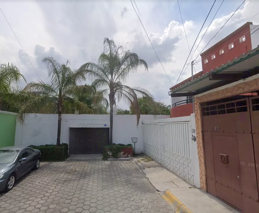 Excelente Oportunidad De Casa En Remate Bancario, Col. Los Nogales, Corregidora, Querétaro, México. Crrg44