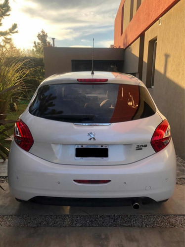 Peugeot 208 1.6 Allure 2015