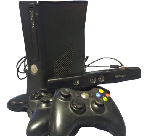 X Box 360 Con Kinet (Usado)