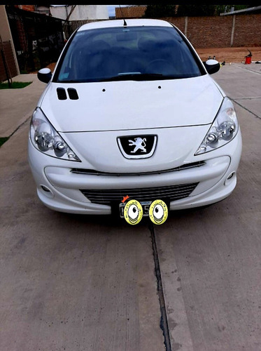 Peugeot 207 2013 1.4 Allure 75cv
