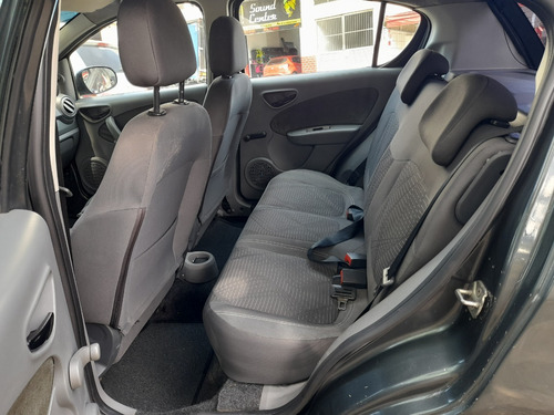 Imagem 3 de 13 de Fiat Palio Attractive 1.0 2013 Completo Impecavel