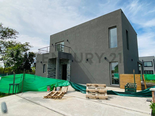 Imagen 3 de 30 de Casa En Venta Santa Lucia