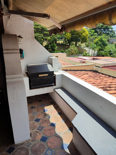 Townhouse Duplex En Venta Macaracuay Conjunto La Taina