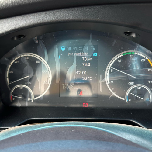 Mb Accelo 1017 Ano 2025 Chassi 4x2 Zero Km Financia Até 100%