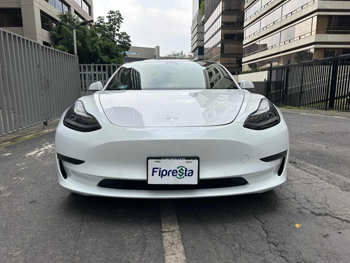 Tesla Model 3 Long Range
