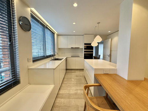 Increible 3 Ambientes Con 2 Cocheras En Pleno Recoleta