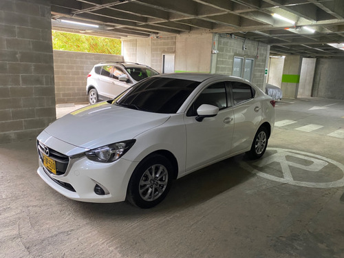 Mazda 2 1.5 Touring Sedan