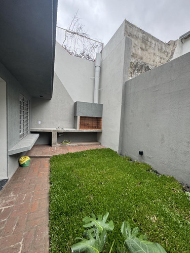 Venta Casa Con Cochera Jardin Parrillero Seguridad! A Estrenar