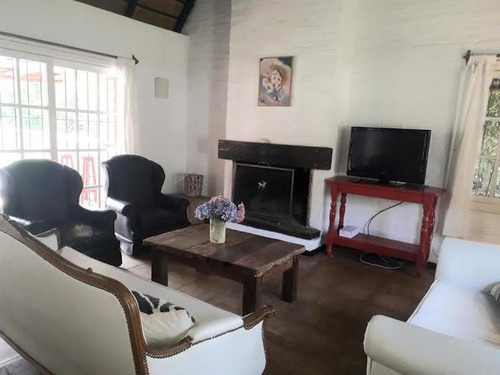 Alquiler Temporada Alta 2023/24! Casa Con Piscina En Playa Brava,punta Del Este!!
