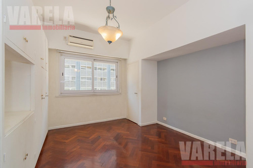 Reservada!!! Av. Córdoba 1350 Piso 4to. Al Frente 3 Ambientes.