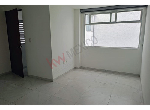 Renta De Departamento Duplex, 2 Recamaras Y Cajón Independiente En Georgia, Nápoles