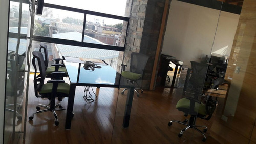 Edificio Con Oficinas Ejecutivas