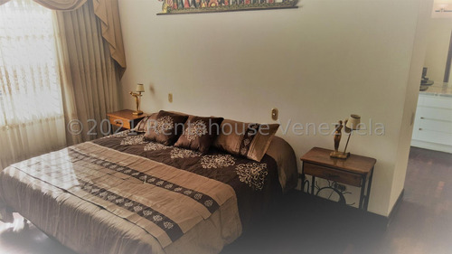 Apartamento 330 M² 3h, 4b, 3p, Residencia Los Chorros Palace Con Pozo De Agua En Venta En Los Chorros Avenida Principal Caracas