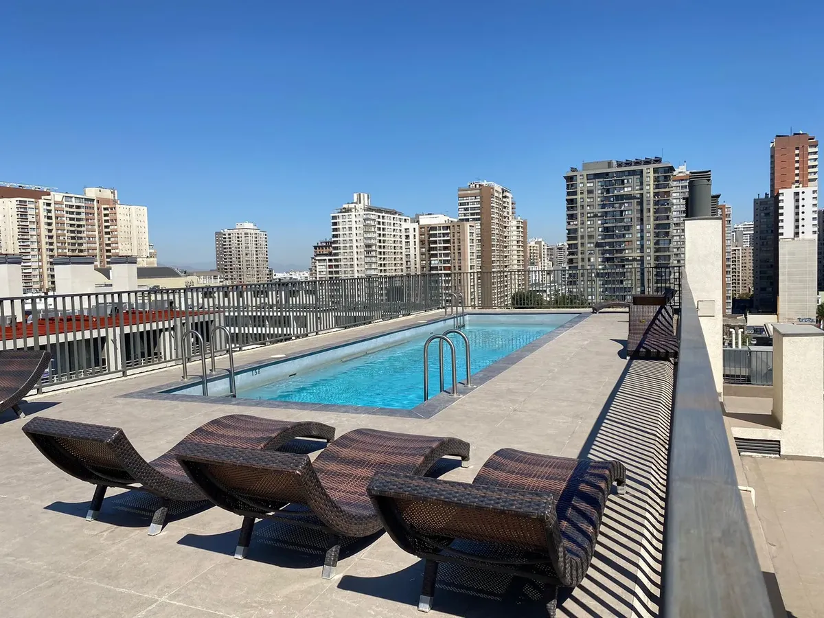 Imagen 2 de 18 de Depto En Arriendo En Calle Lira / Stgo Centro