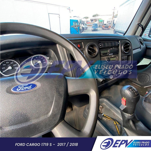 Imagem 8 de 10 de Ford Cargo 1719