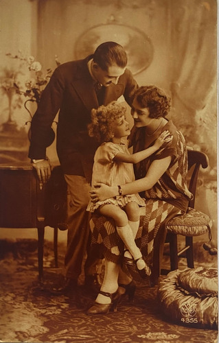 Antigua Postal, Familia, Fotografía, Año 1928, Francia, Pr63