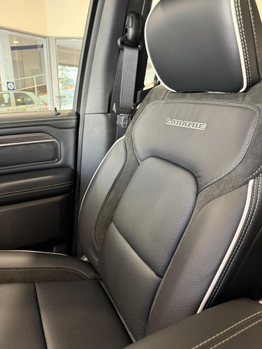 RAM 1500 3.0 Laramie 4X4 At8