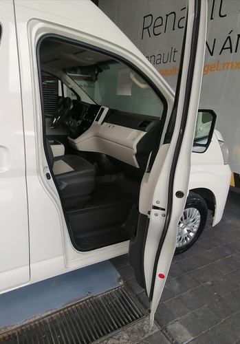 Imagen 12 de 15 de Toyota Hiace 12 Pasajeros 2020