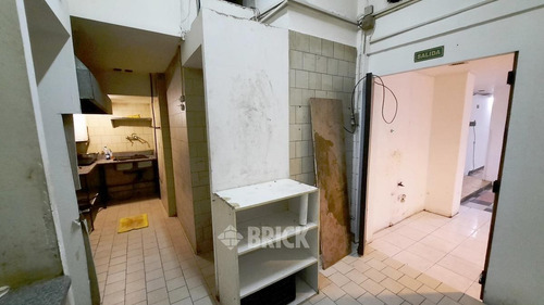 Imagen 17 de 30 de Local A La Calle En Piedras Al 300 - 140 M2 Sotano Cocina Industrial - Monserrat