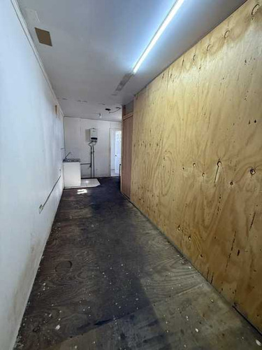 Arriendo Local Comercial Prat Esqu Santiago (94413)