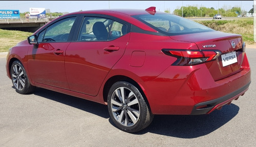 Imagen 4 de 21 de Nissan Versa 1.6 Exclusive Cvt 2022 ( Solo Contado )
