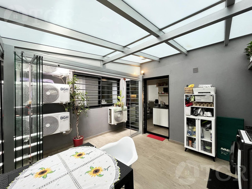 Venta Departamento 4 Ambientes En Flores Con Cochera Pileta