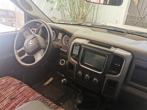 Imagen 14 de 14 de Dodge Ram 1500 2015 3.6 Regular Cab