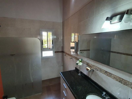 Imagen 22 de 30 de Esplendida Casa Con Terreno De 1.000 M2, Bv Rivadavia Y Junin, Vista Al Rio Asegurada !