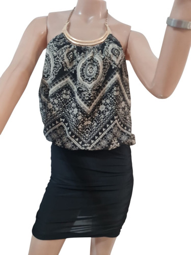 Vestido Corto Sensual Cuello Halter Falda Fruncida (Usado)