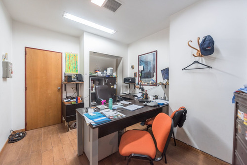 Imagen 8 de 30 de Venta-edificio De Época En Chacarita-1175 M2 Cub.