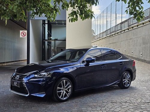 Lexus Is 300 Luxury Hybrid 2019 38.000 Kms Autopremium