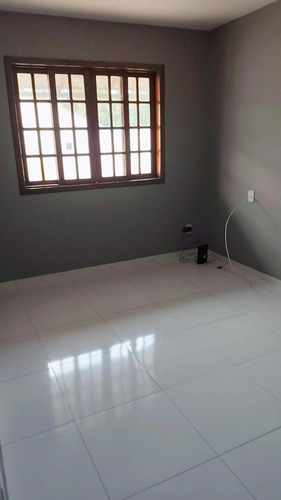 Casa De Esquina Próx. Estr. Do Campinho Próx. Á Padaria Craque Do Pão