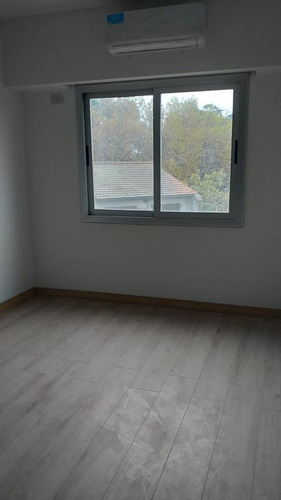 Imagen 9 de 20 de Departamentos - 1 Y 2 Amb - A Estrenar - Cocheras Opcionales